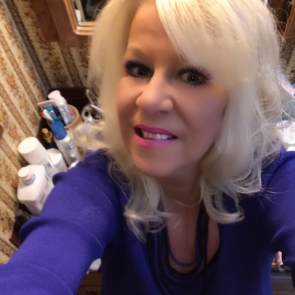 Meet your Posher, Ruby - Picture 4 of 11